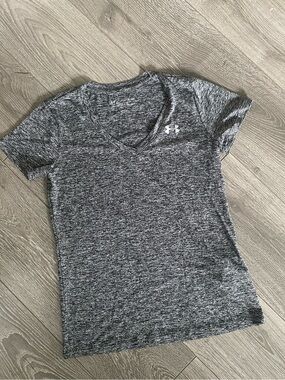 Under Armour Heather Grey T Shirt